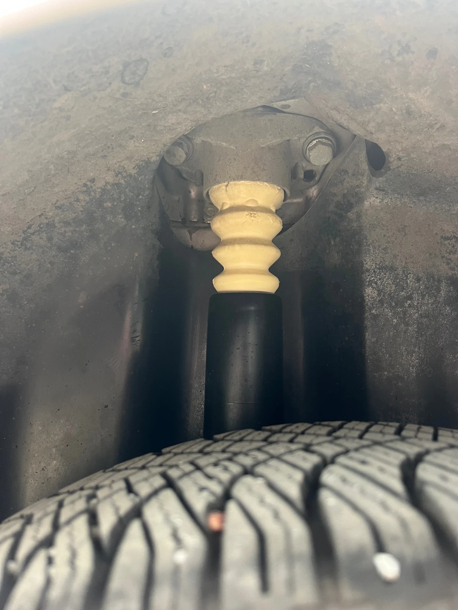 VW Polo 1.9TDI 101кс Обслужена * ТОП, снимка 14 - Автомобили и джипове - 53839333