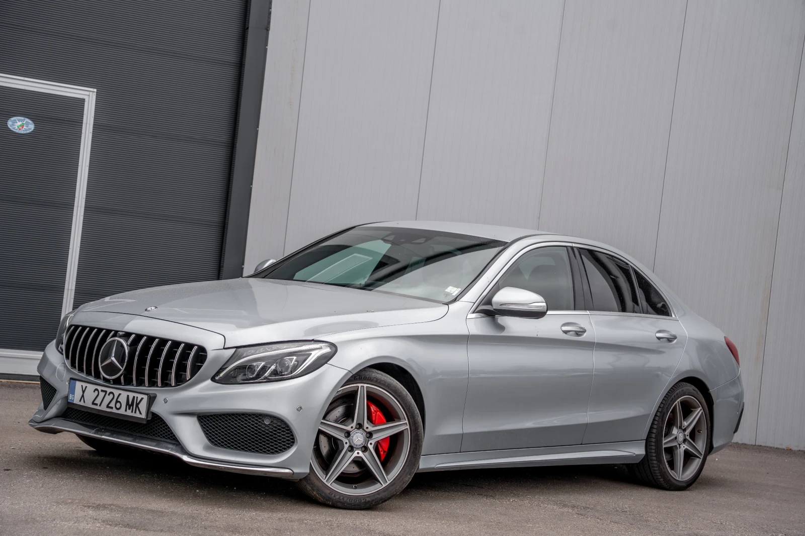 Mercedes-Benz C 220 Напълно обслужена Сервизна история ЛИЗИНГ , снимка 2 - Автомобили и джипове - 53943903