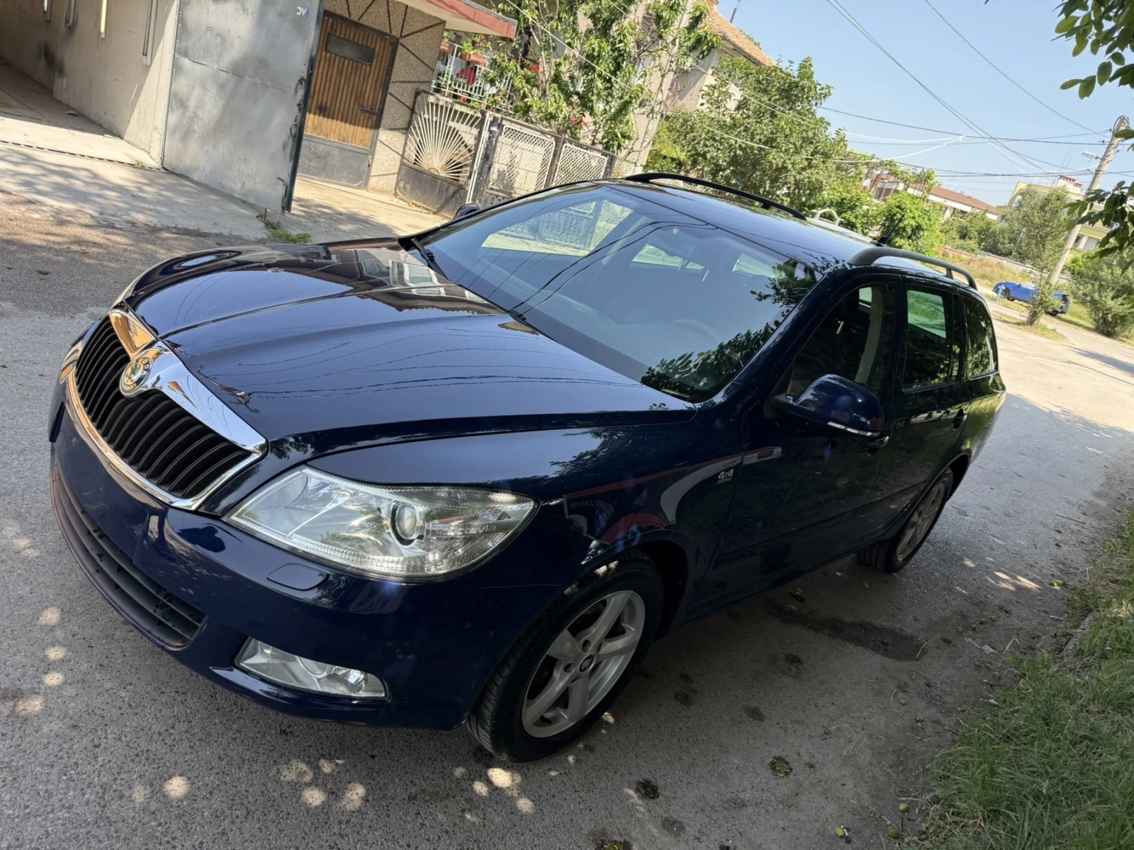 Skoda Octavia 2.0 Tdi 4x4 alldrive, снимка 2 - Автомобили и джипове - 54241852