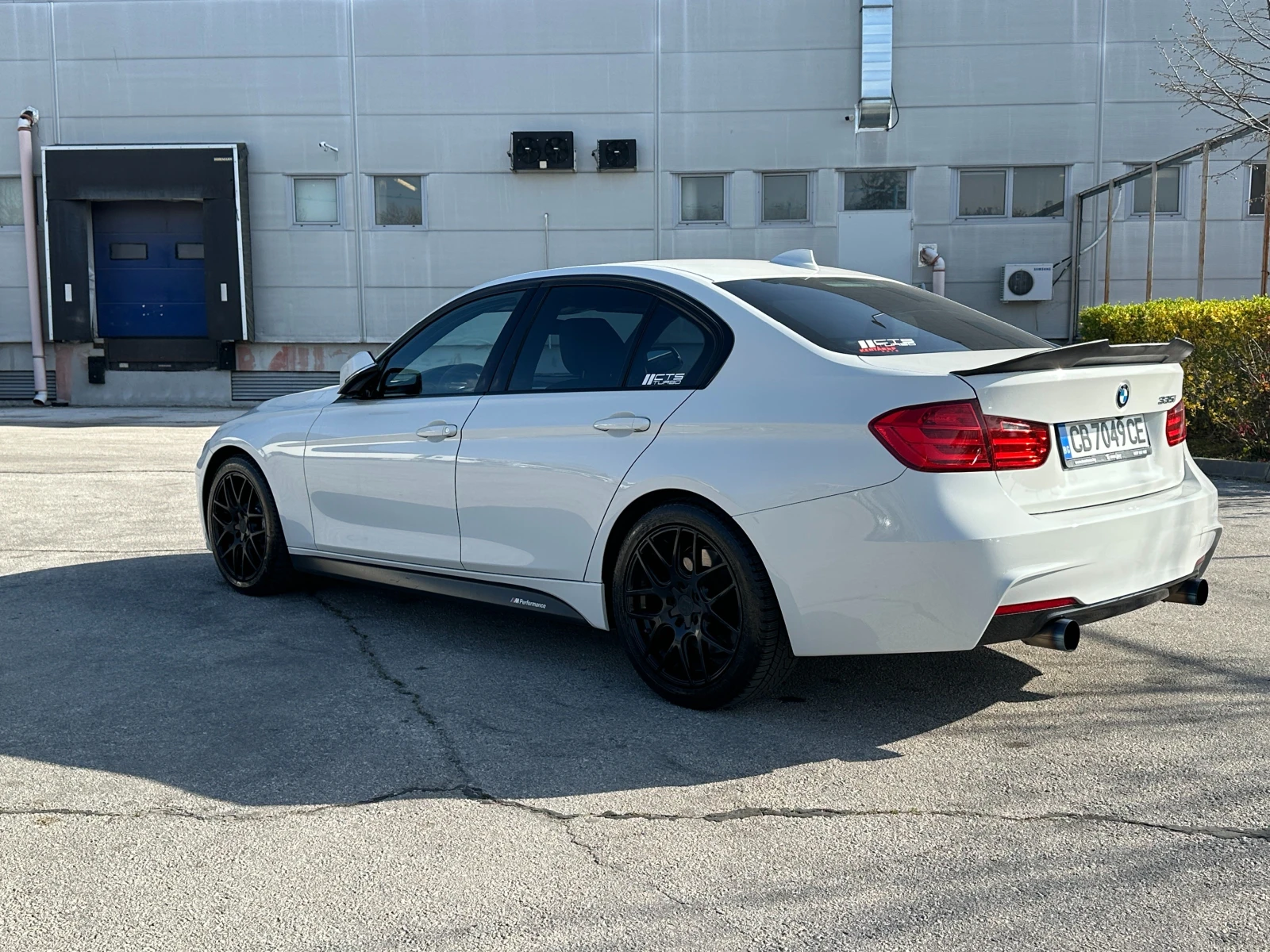 BMW 335 M-пакет/305кс, снимка 3 - Автомобили и джипове - 54250677