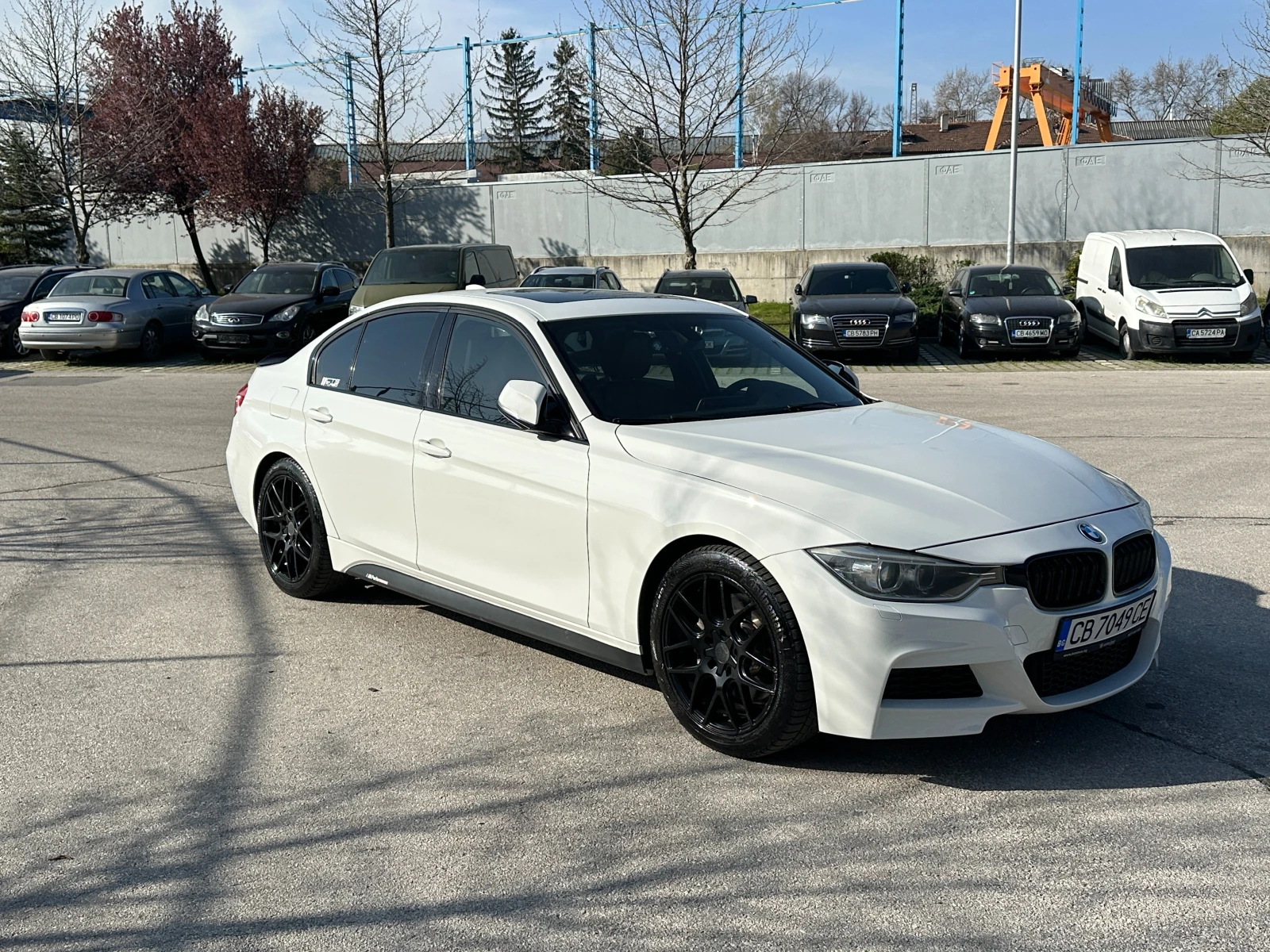 BMW 335 M-пакет/305кс, снимка 6 - Автомобили и джипове - 54250677