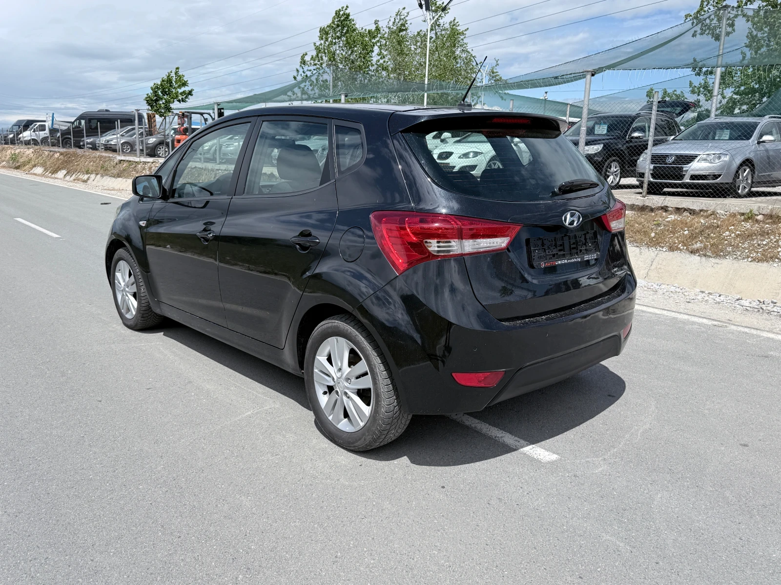 Hyundai Ix20 1, 6, снимка 4 - Автомобили и джипове - 54564848