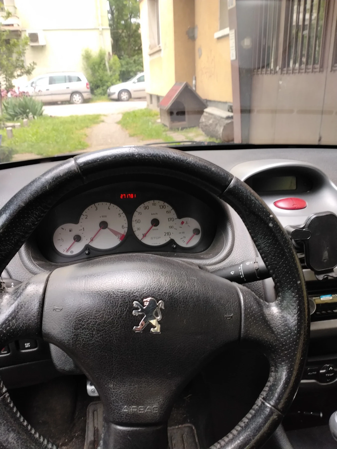 Peugeot 206, снимка 4 - Автомобили и джипове - 54633073
