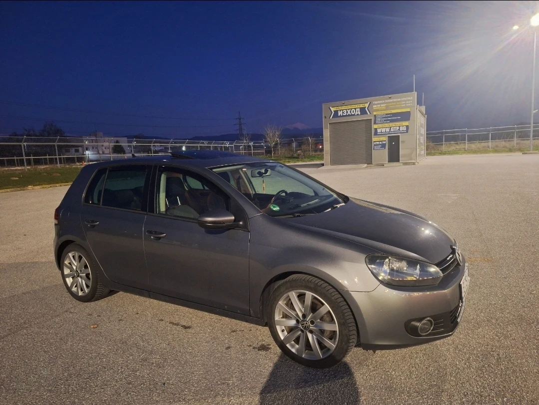 VW Golf, снимка 4 - Автомобили и джипове - 54757682