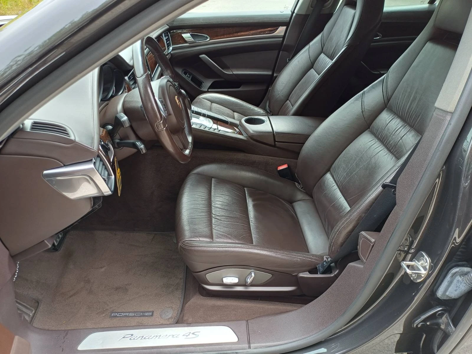 Porsche Panamera 4S 4.8i, снимка 9 - Автомобили и джипове - 54971649