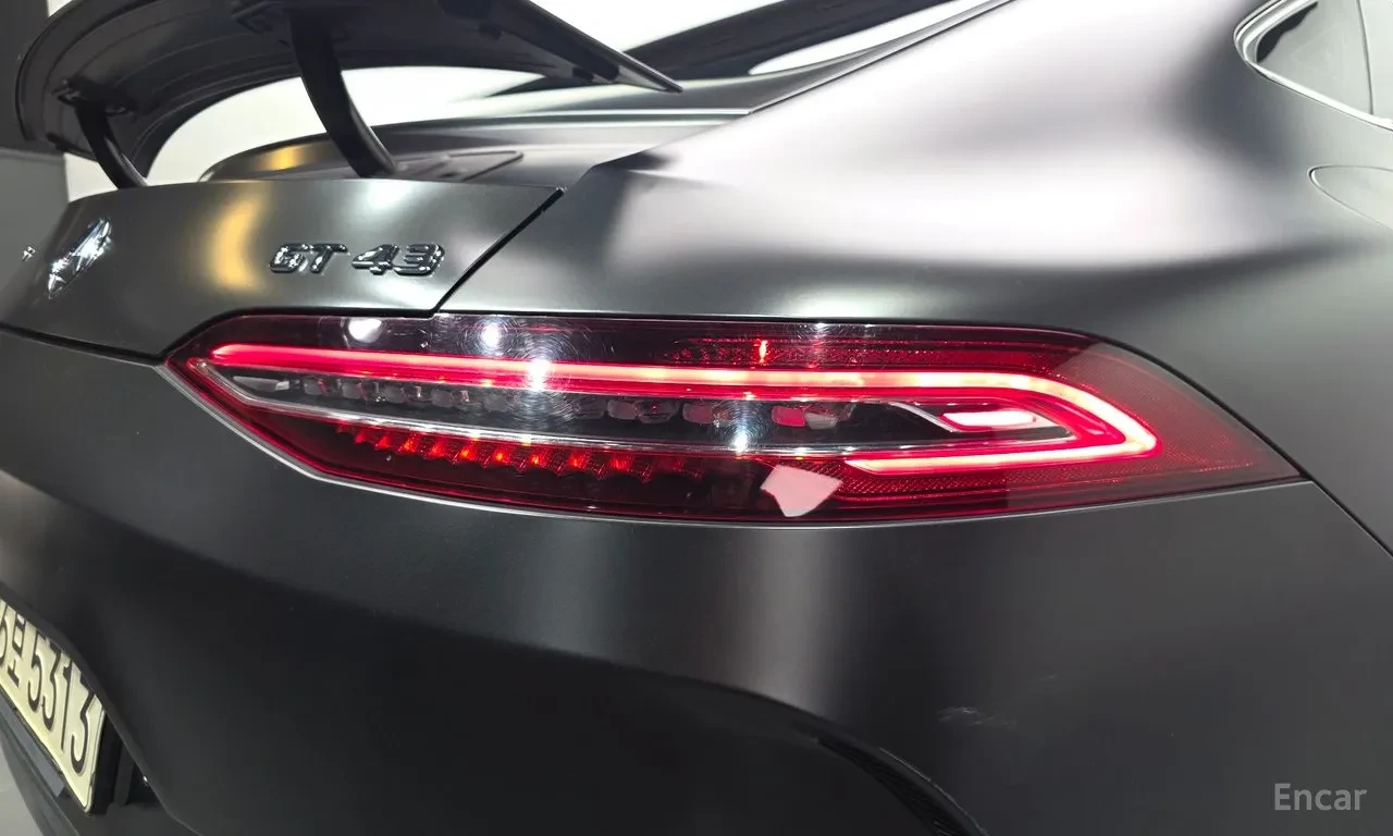 Mercedes-Benz GT AMG 43 / 4 MATIC+ /BURMESTER /360 КАМЕРИ /ОБДУХ, снимка 6 - Автомобили и джипове - 56118325
