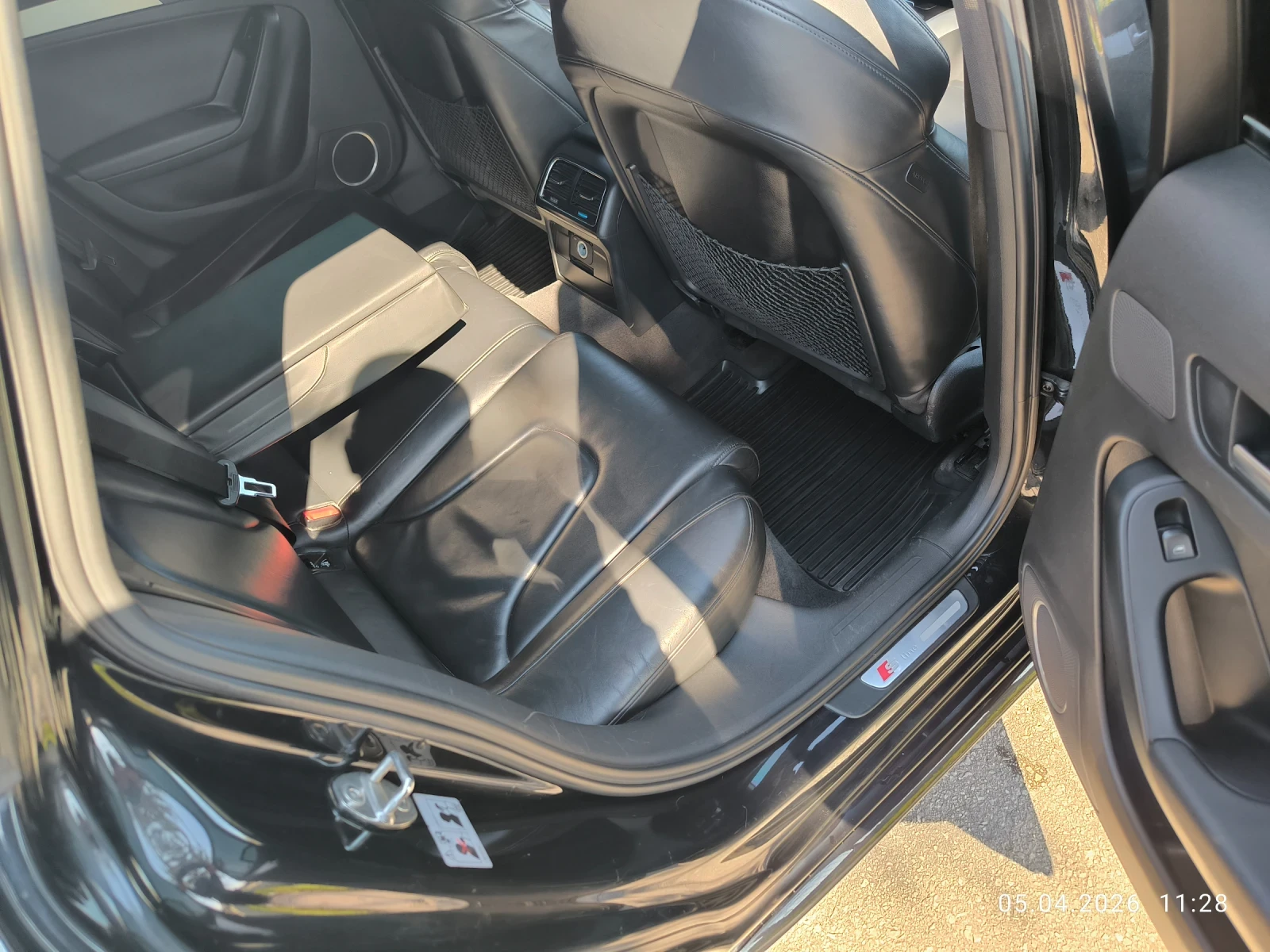 Audi A4 3.0TDI, снимка 14 - Автомобили и джипове - 56216777