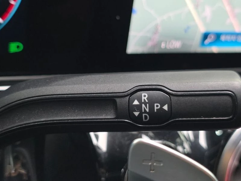 Mercedes-Benz GLA 250 2.5 4matic Висок клас оборудване, снимка 9 - Автомобили и джипове - 55751204