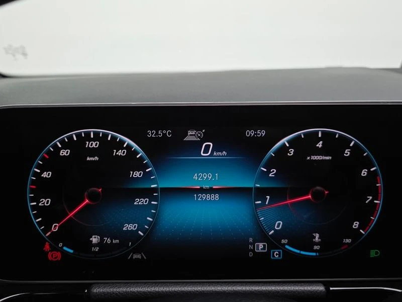 Mercedes-Benz GLA 250 2.5 4matic Висок клас оборудване, снимка 8 - Автомобили и джипове - 55751204