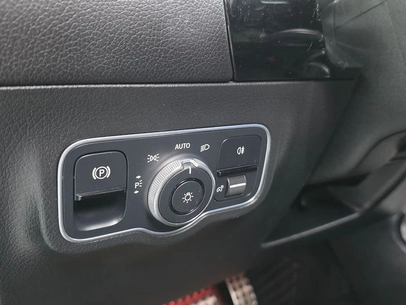 Mercedes-Benz GLA 250 2.5 4matic Висок клас оборудване, снимка 14 - Автомобили и джипове - 55751204