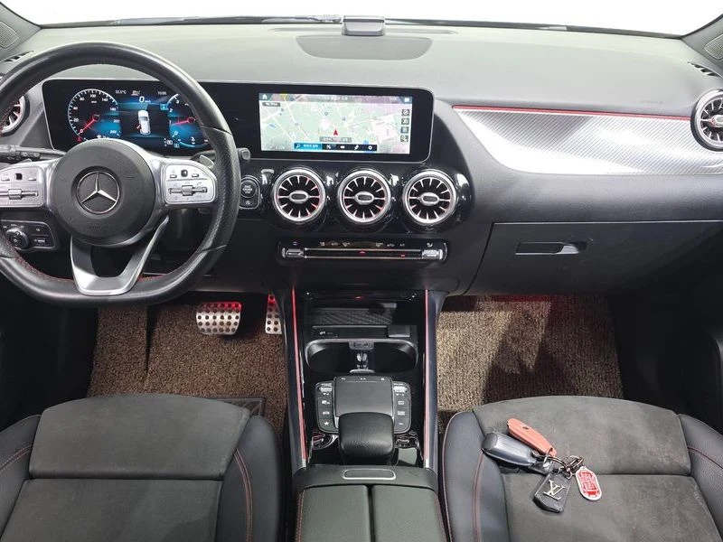 Mercedes-Benz GLA 250 2.5 4matic Висок клас оборудване, снимка 7 - Автомобили и джипове - 55751204