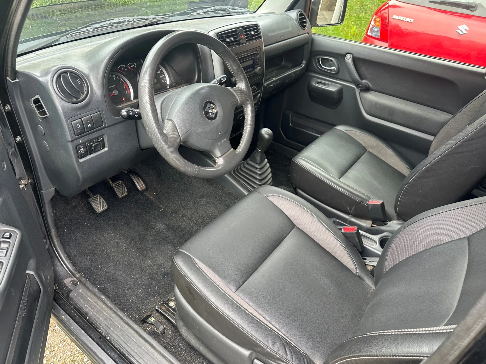 Suzuki Jimny 1.3/84кс клима кожа 84000км - изображение 6