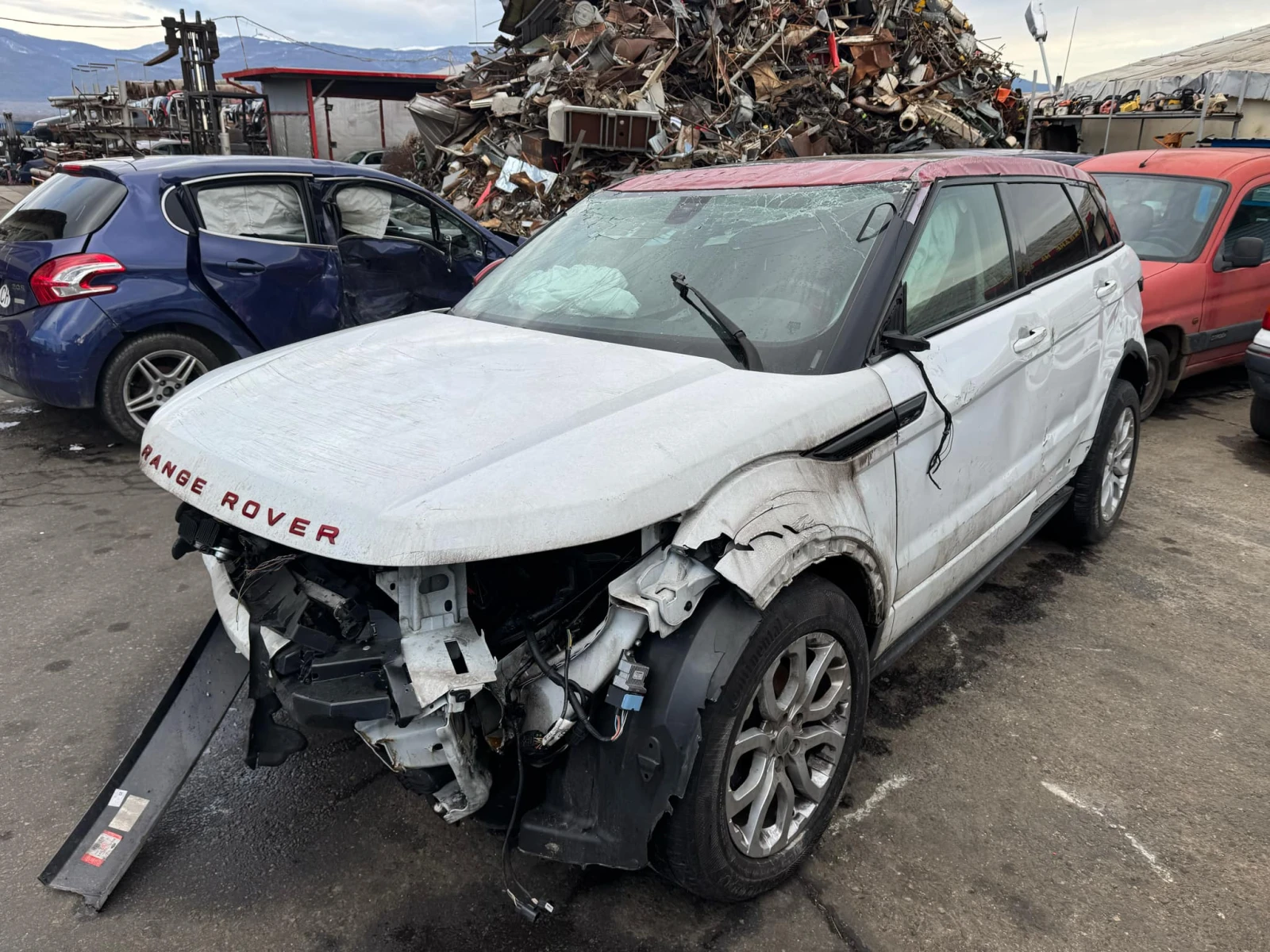 Land Rover Evoque 2.2 - изображение 2