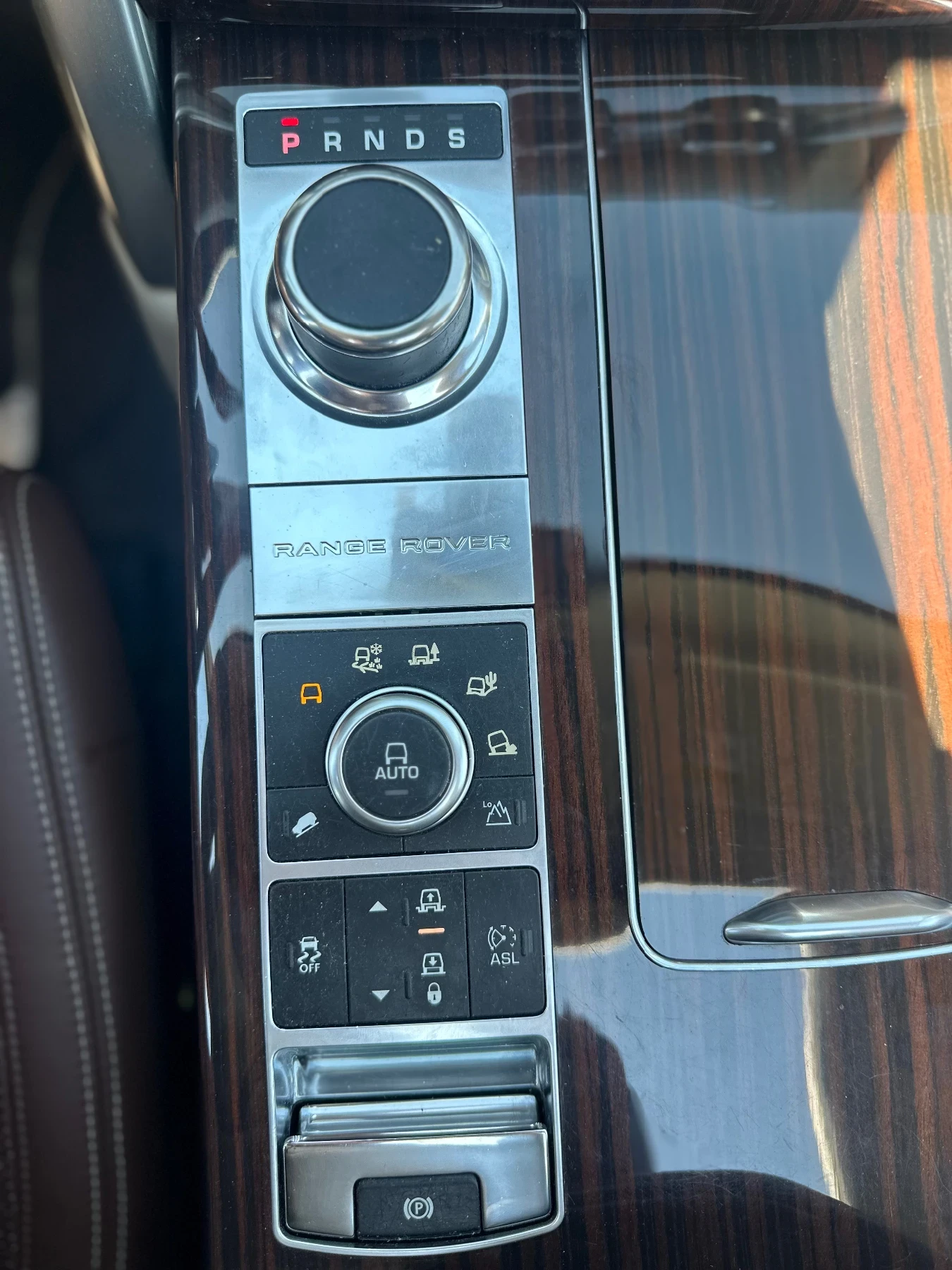 Land Rover Range rover ! В ГАРАНЦИЯ! RANGE ROVER AUTOBIOGRAPHY 4.4 V8 - изображение 9