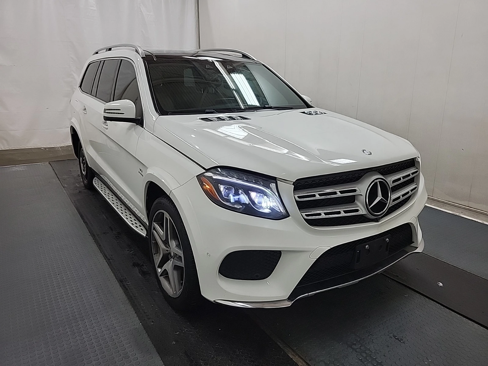 Mercedes-Benz GLS 500 * 4MATIC * CARFAX * АВТОКРЕДИТ - изображение 3