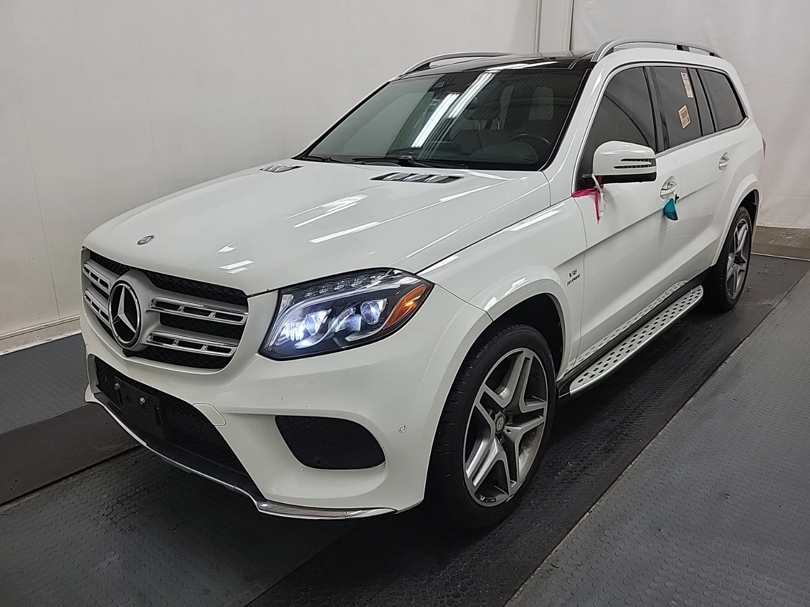 Mercedes-Benz GLS 500 * 4MATIC * CARFAX * АВТОКРЕДИТ - изображение 4