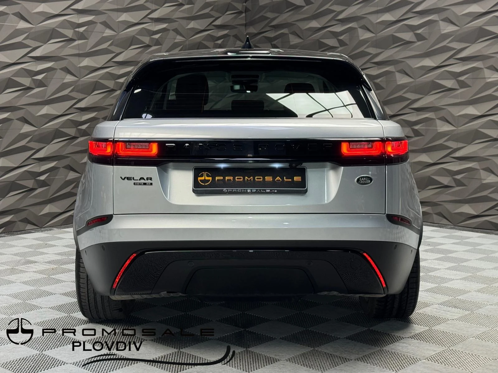 Land Rover Range Rover Velar DE275 SE AWD Meridian* Camera* Обдухване* Подгрев - изображение 4