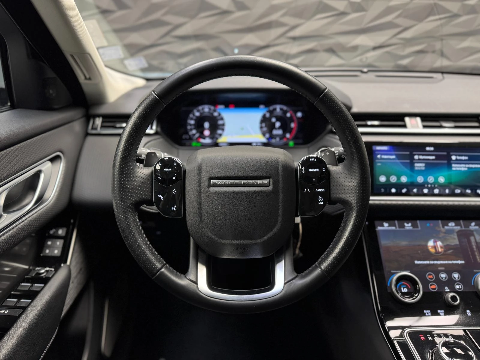 Land Rover Range Rover Velar DE275 SE AWD Meridian* Camera* Обдухване* Подгрев - изображение 6