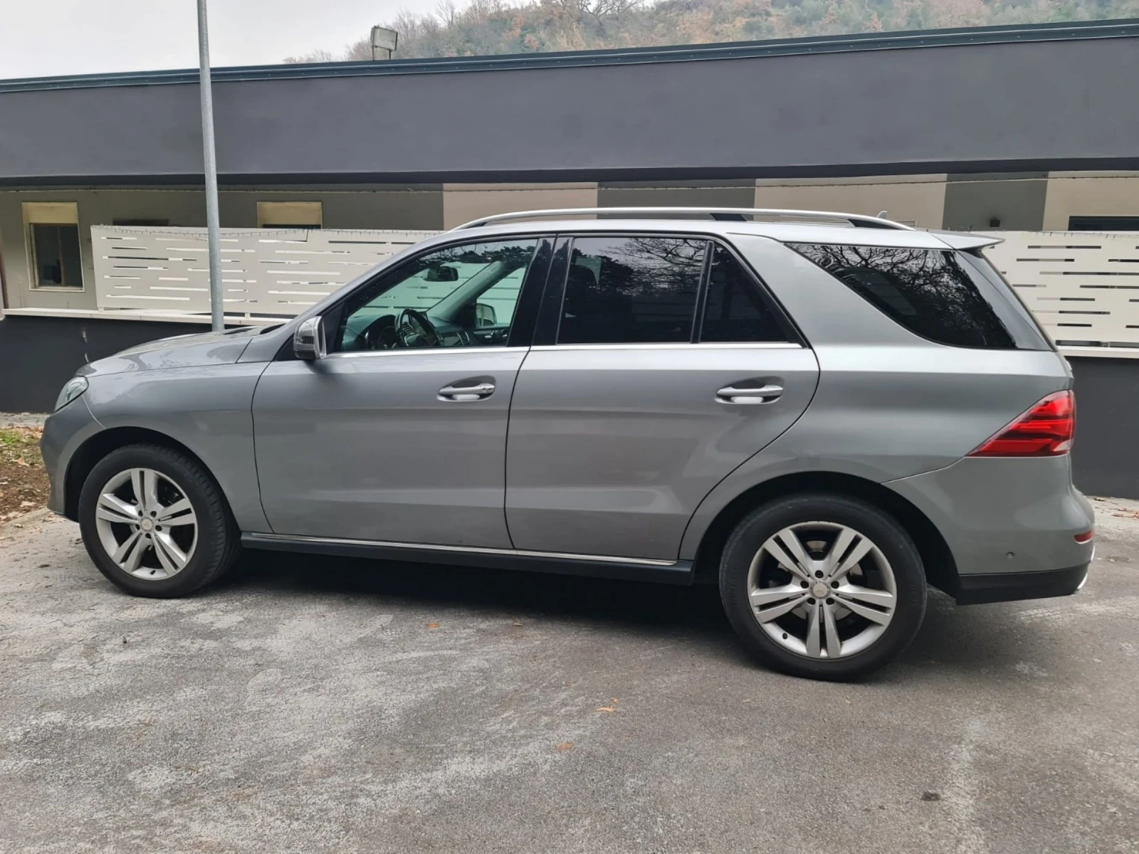 Mercedes-Benz GLE 250  - изображение 6