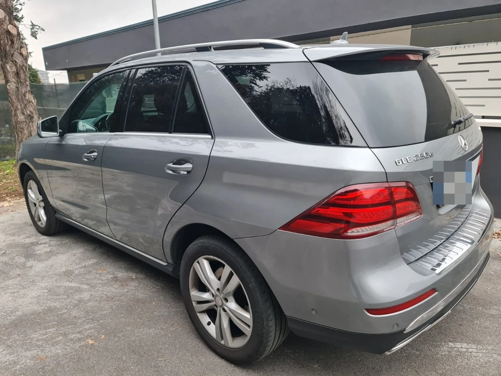 Mercedes-Benz GLE 250  - изображение 5