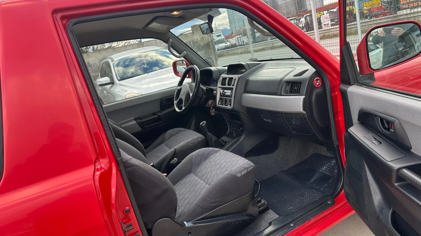 Mitsubishi Pajero pinin 1.8 Super select Облужен!  Клима! Без корозия!, снимка 10 - Автомобили и джипове - 53841016