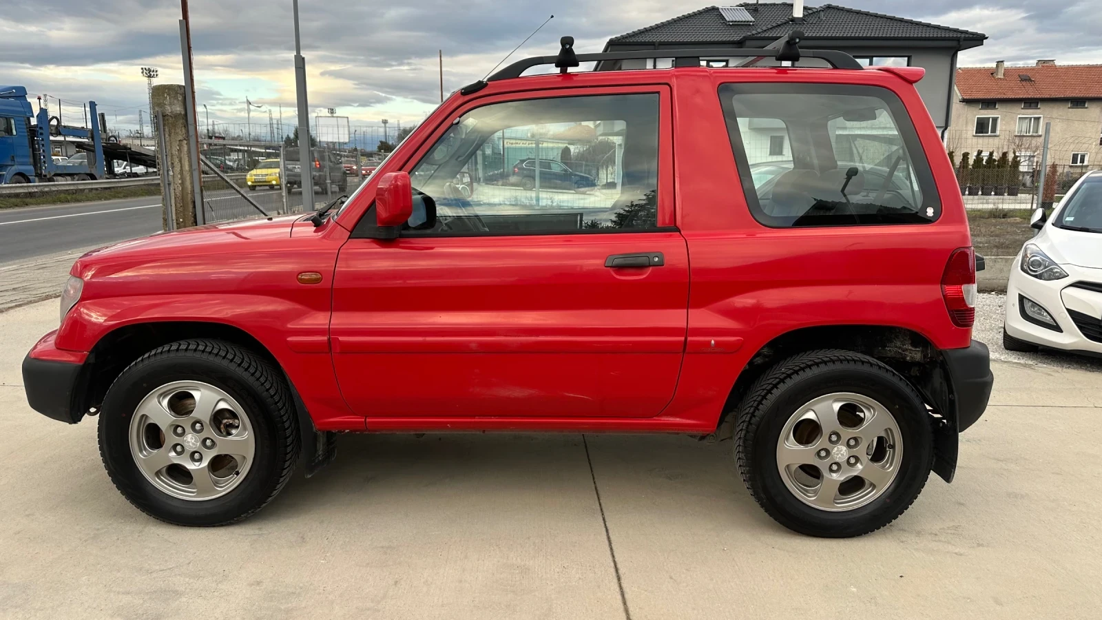 Mitsubishi Pajero pinin 1.8 Super select Облужен!  Клима! Без корозия!, снимка 7 - Автомобили и джипове - 53841016