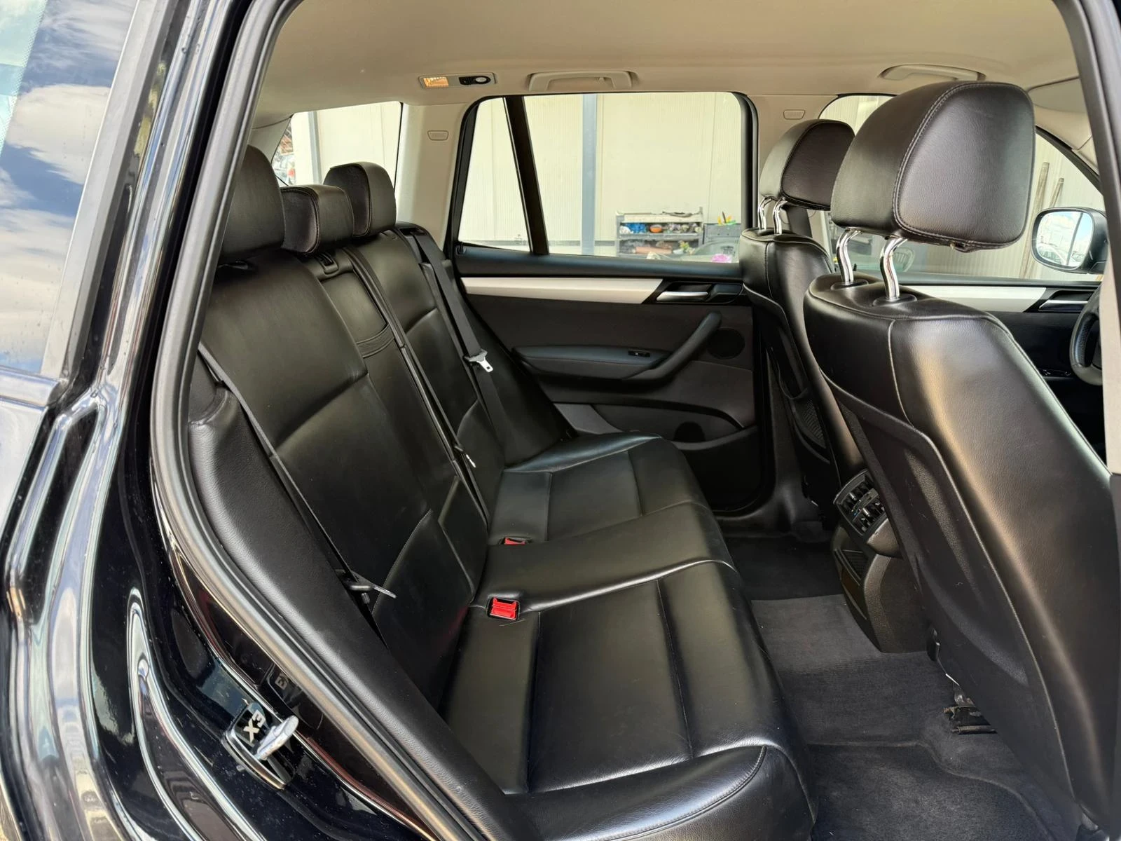 BMW X3 2.0 d автоматик .4* 4. Сервизна книжка!!!, снимка 9 - Автомобили и джипове - 54160620