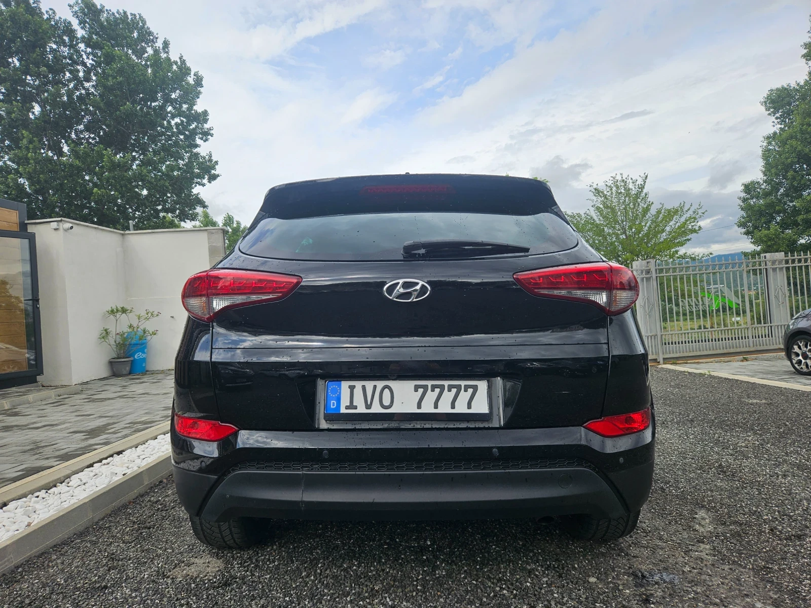 Hyundai Tucson 1.7CDTI, снимка 3 - Автомобили и джипове - 54697318