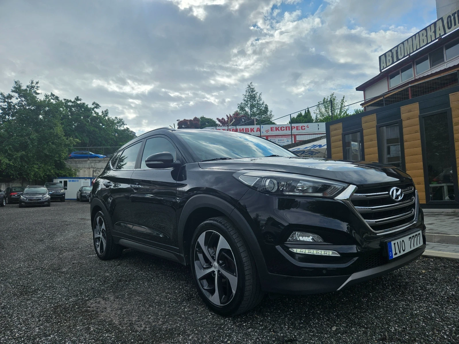Hyundai Tucson 1.7CDTI, снимка 5 - Автомобили и джипове - 54697318