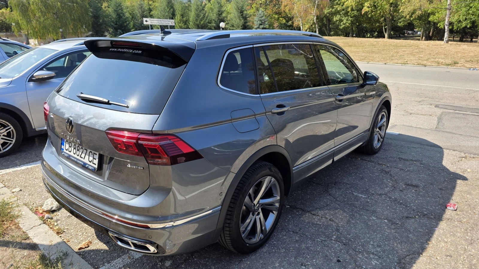 VW Tiguan Allspace R Line 2.00 TDI 4Motion, снимка 5 - Автомобили и джипове - 54915525
