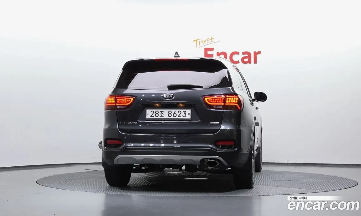 Kia Sorento !!УНИКАТ!! #ПЪЛНО ОБОРУДВАНЕ# !КАМЕРИ, снимка 4 - Автомобили и джипове - 54965280