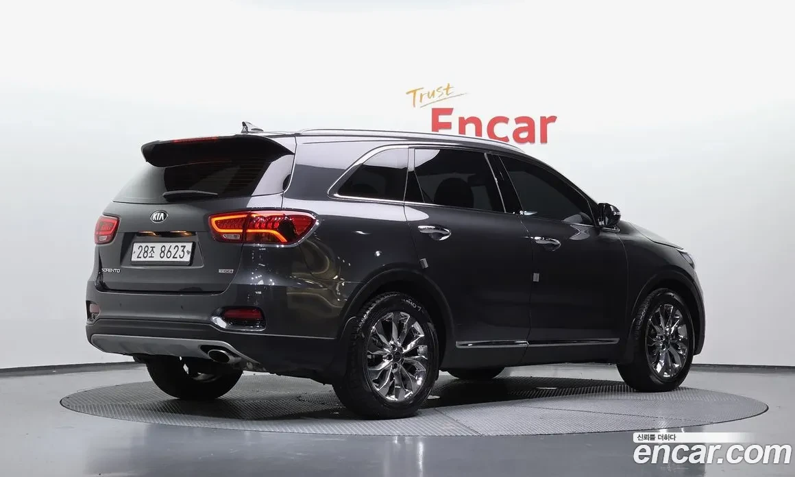 Kia Sorento !!УНИКАТ!! #ПЪЛНО ОБОРУДВАНЕ# !КАМЕРИ, снимка 2 - Автомобили и джипове - 54965280