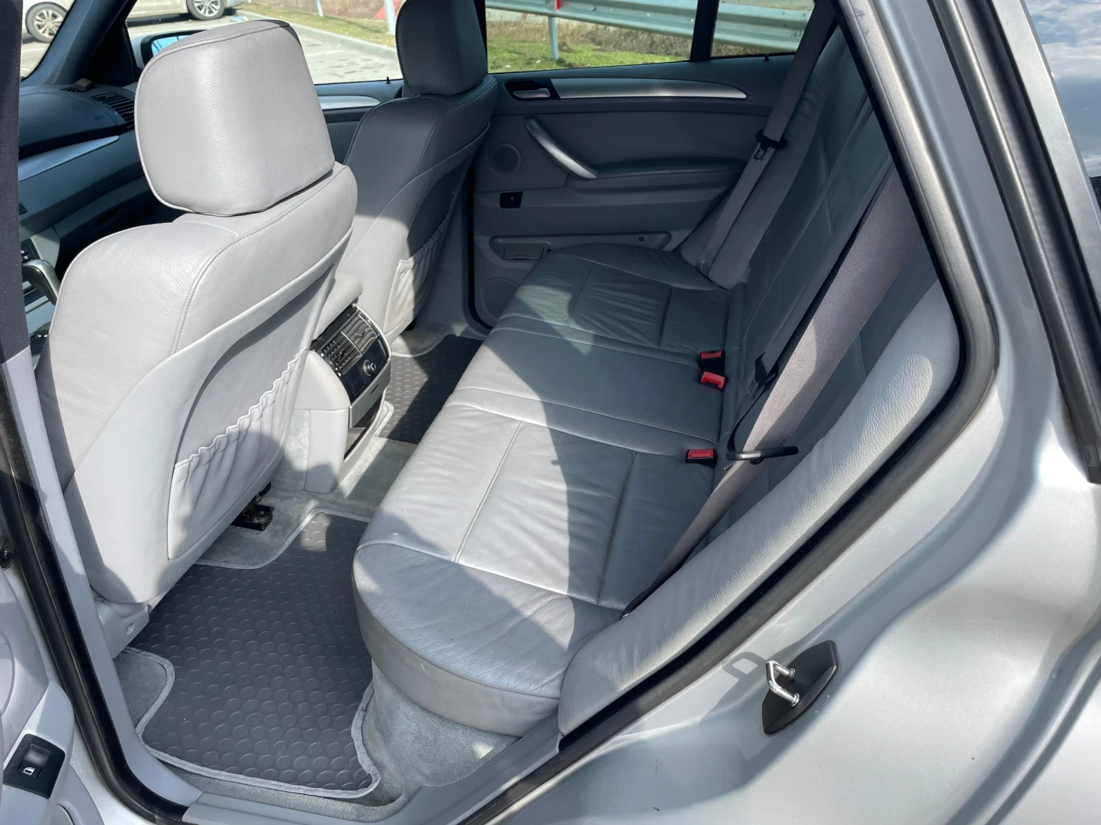 BMW X5 Кожа, памет, нови гуми+ зимни 3, 0i m54 Газ, тегли, снимка 13 - Автомобили и джипове - 55171402