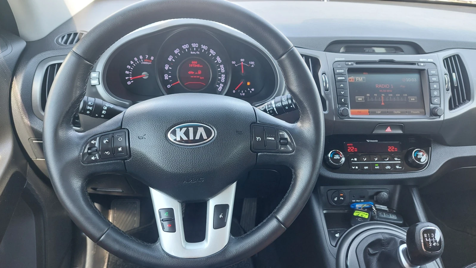 Kia Sportage 1.6i NAVI FULL ТОП !!!, снимка 11 - Автомобили и джипове - 55557517