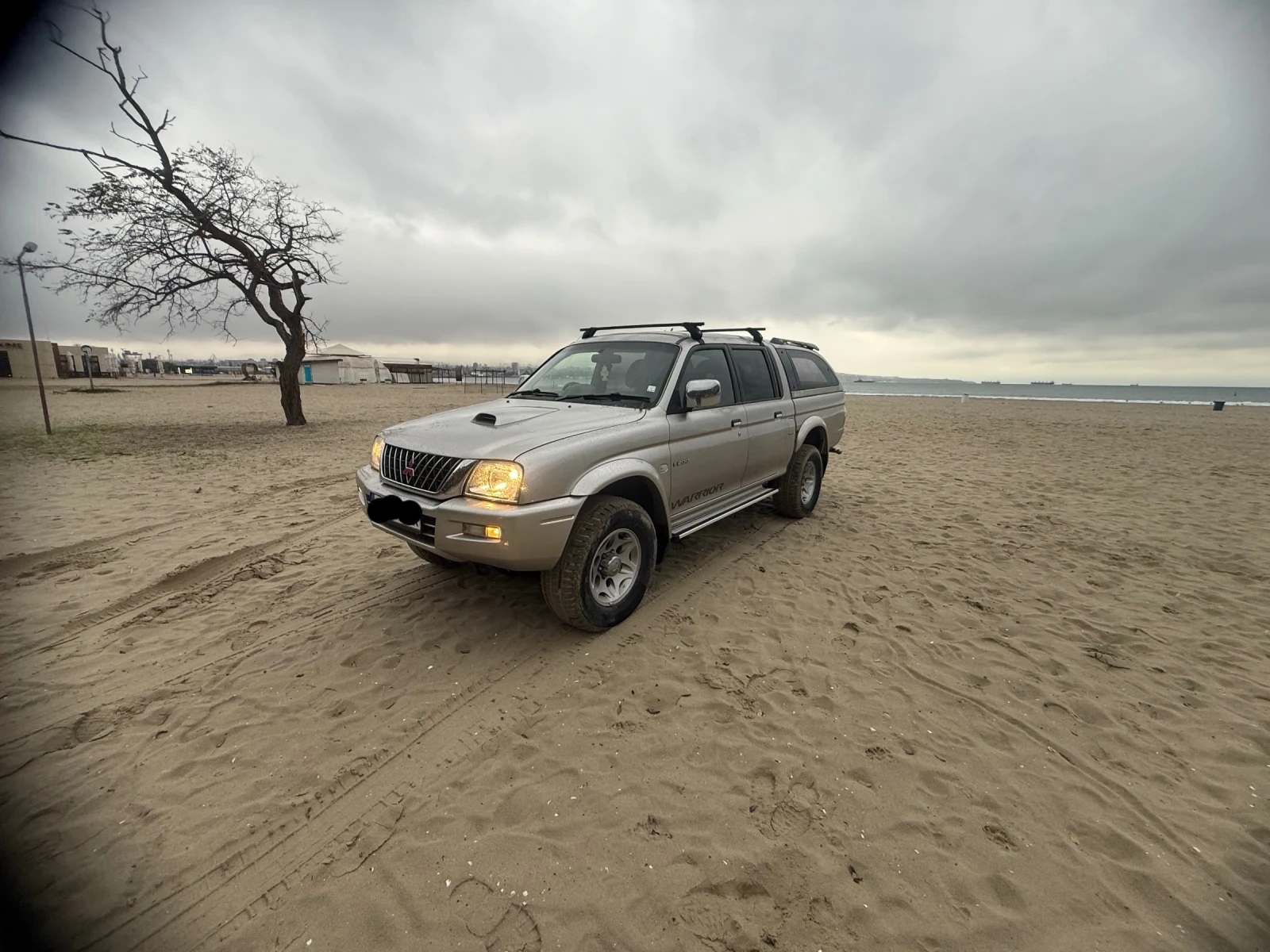 Mitsubishi L200, снимка 3 - Автомобили и джипове - 56717635