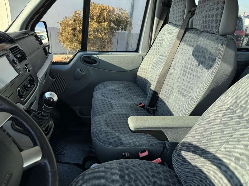 Ford Transit 6местен KLIMA, снимка 7 - Бусове и автобуси - 48626565