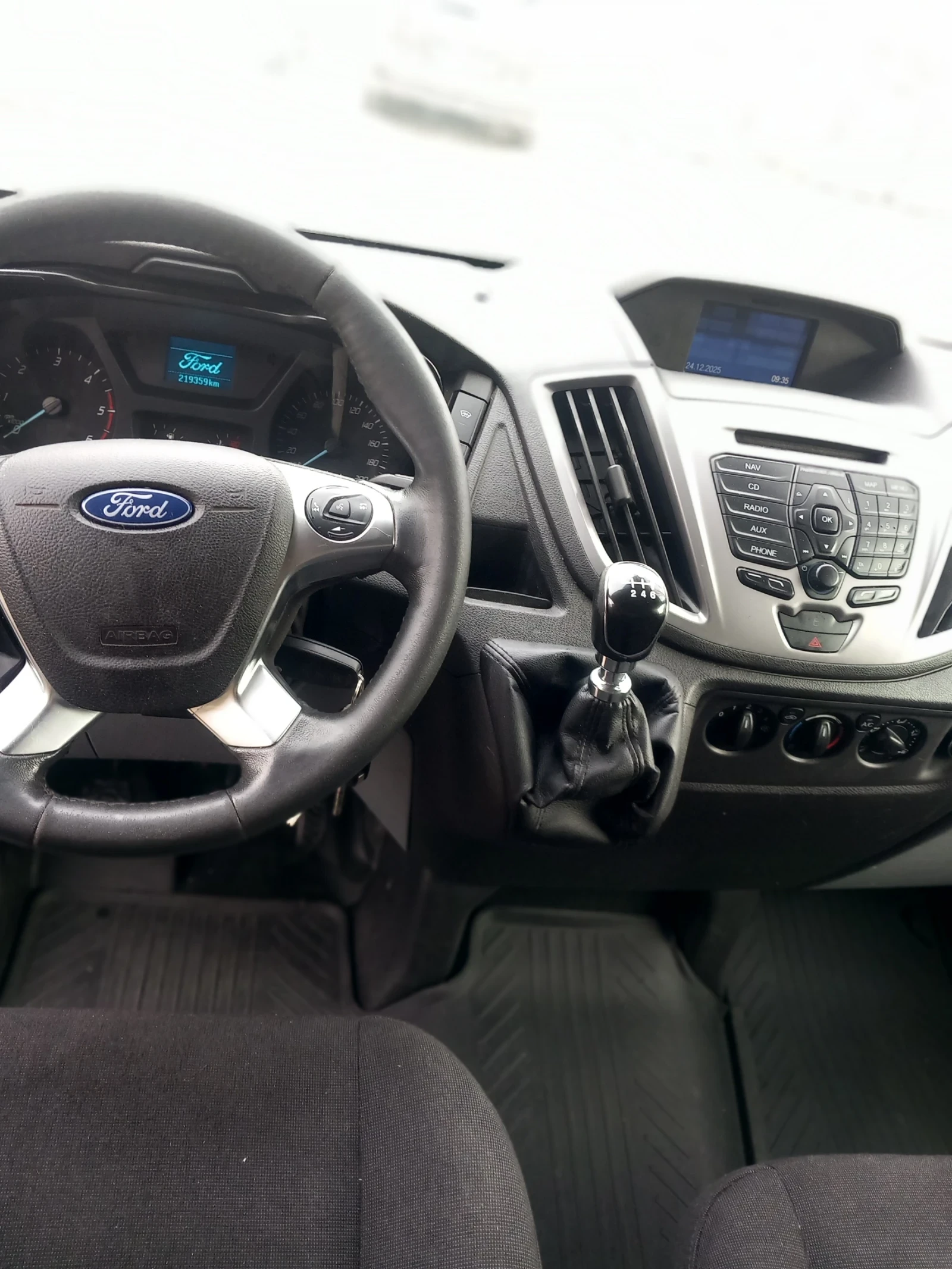 Ford Transit 2.2 tdci 125 - изображение 9