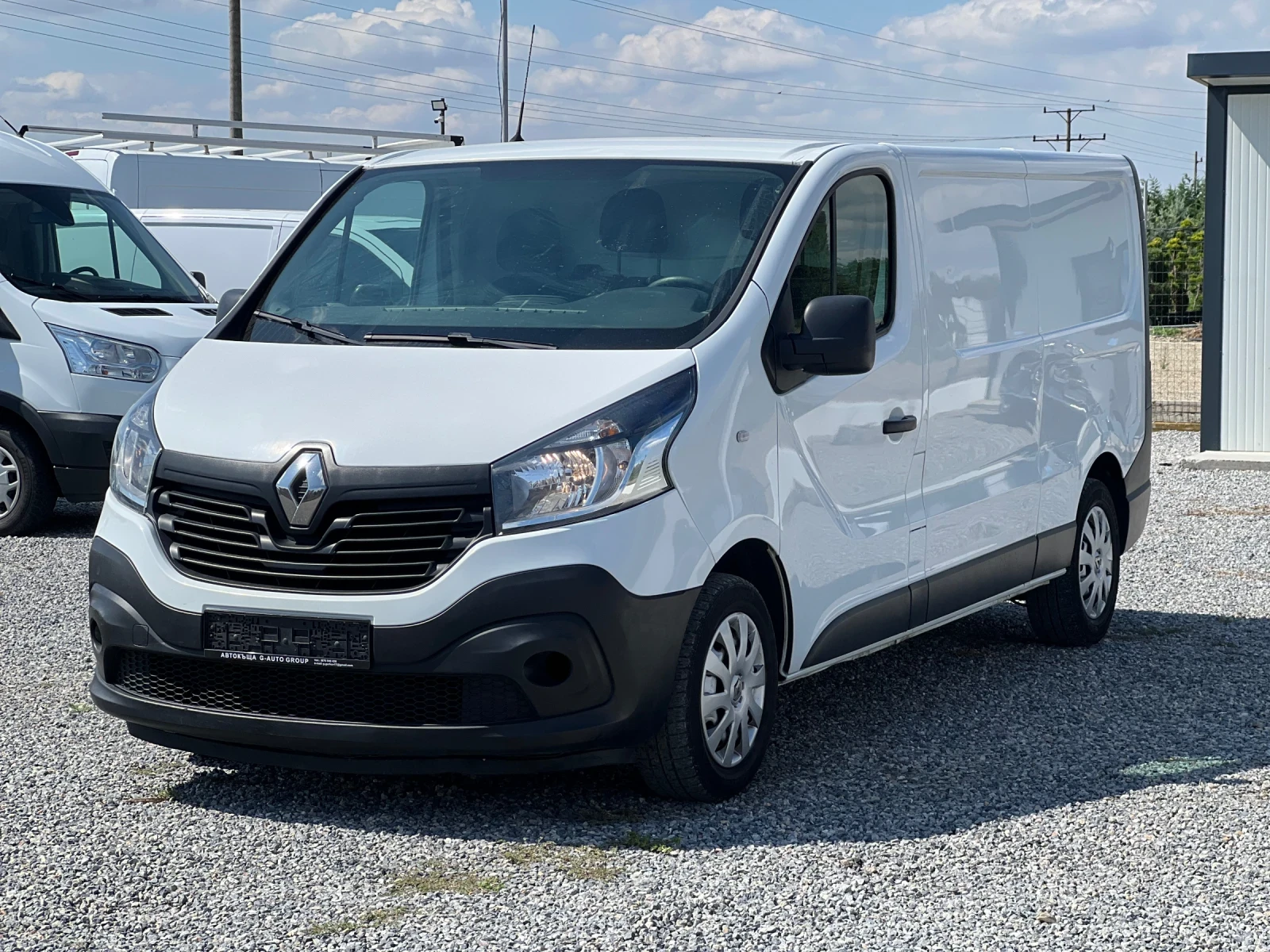 Renault Trafic Дълга база , снимка 3 - Бусове и автобуси - 55429502