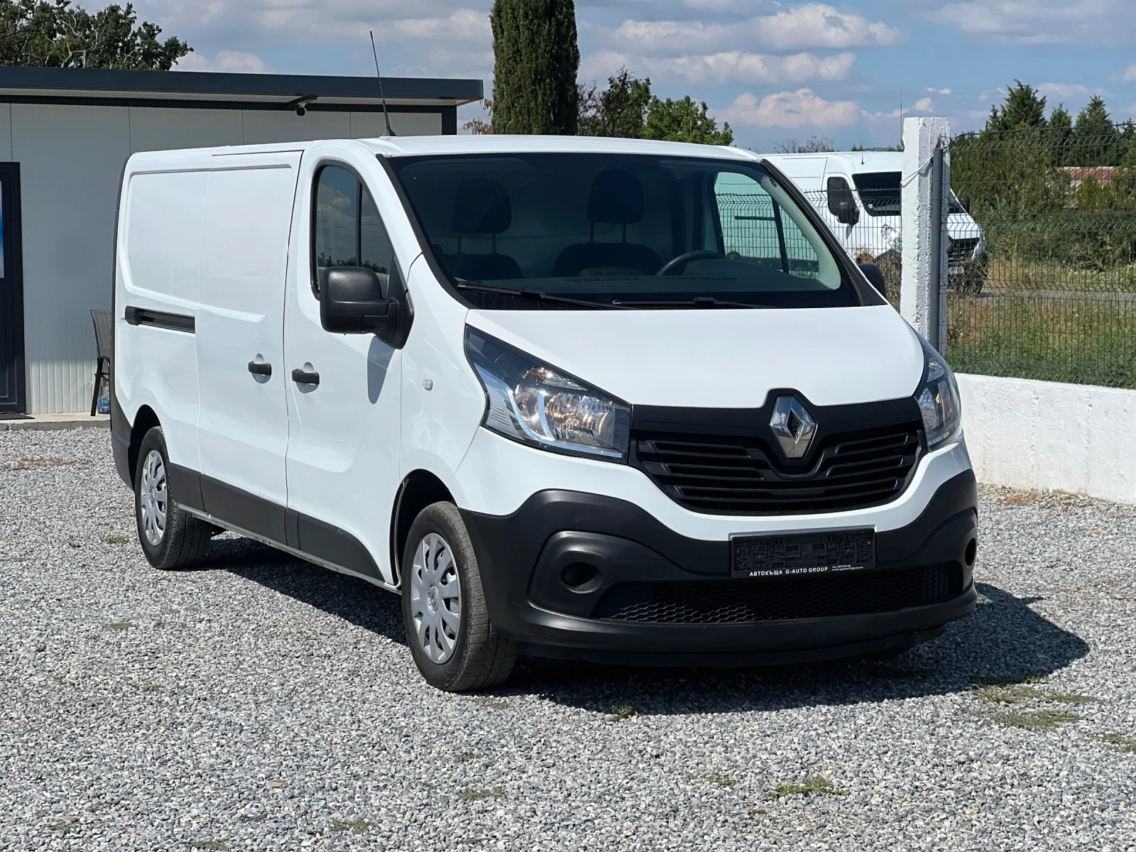 Renault Trafic Дълга база 