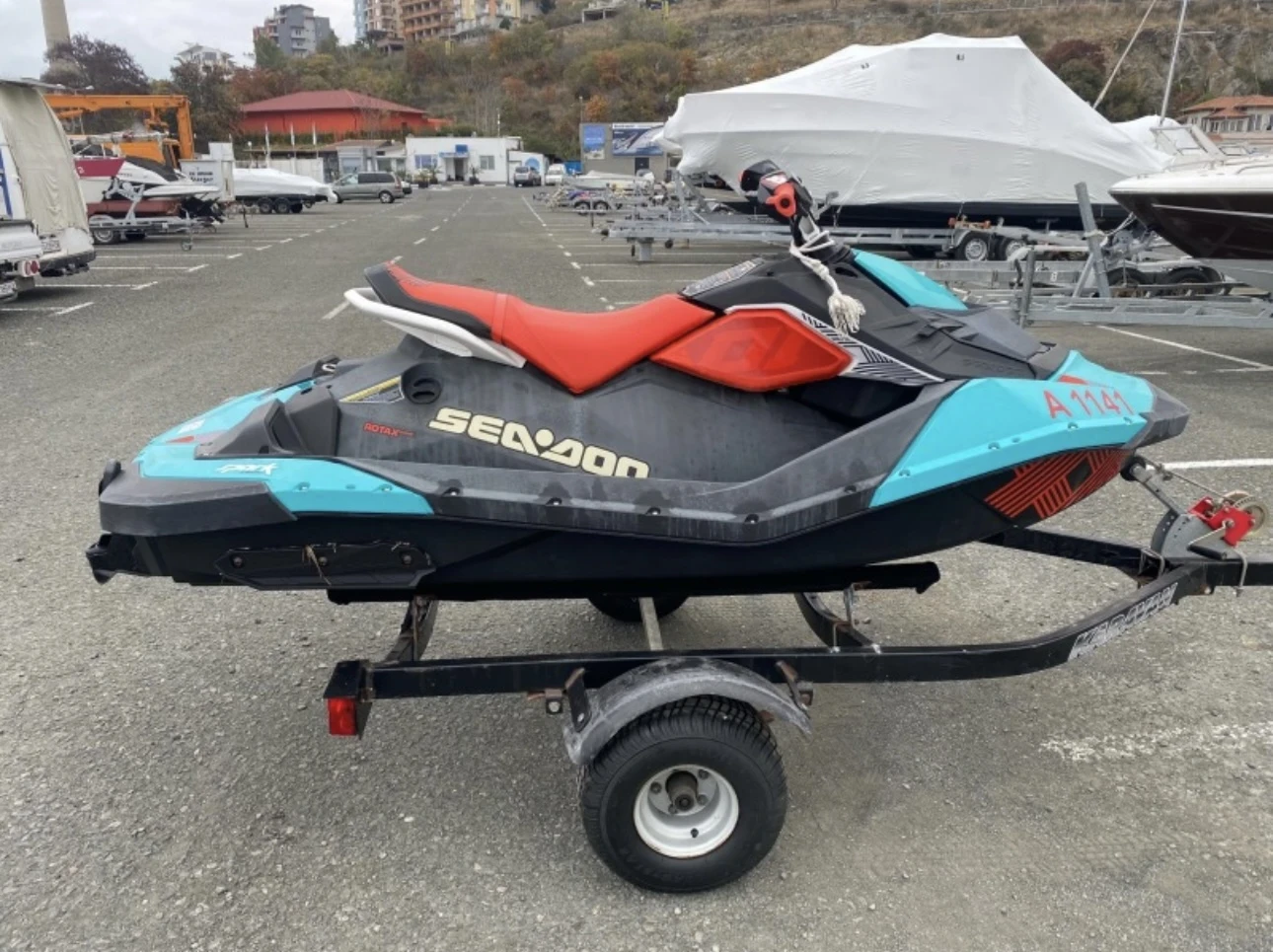 Джет Bombardier Sea Doo Spark Trix - изображение 4