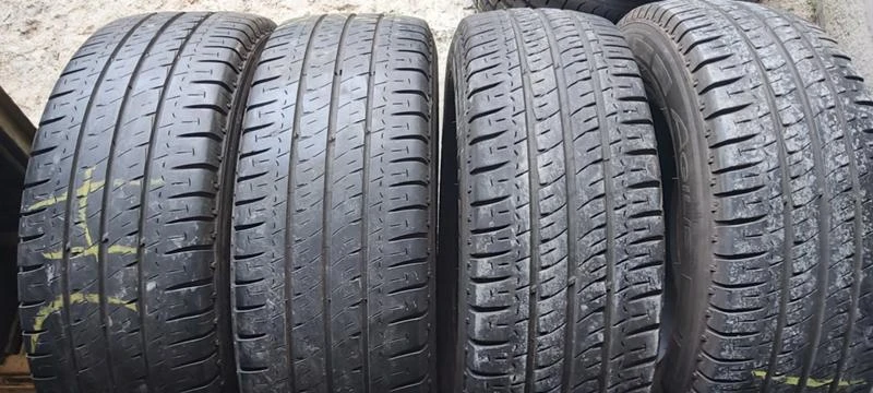 Гуми Летни 235/65R16, снимка 1 - Гуми и джанти - 33437928