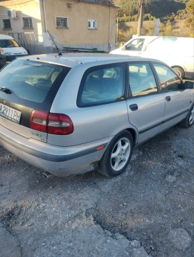 Volvo V40, снимка 2
