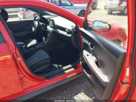 Hyundai Veloster CARFAX АВТО КРЕДИТ TURBO R-SPEC - 19400 лв. - 75027479 9
