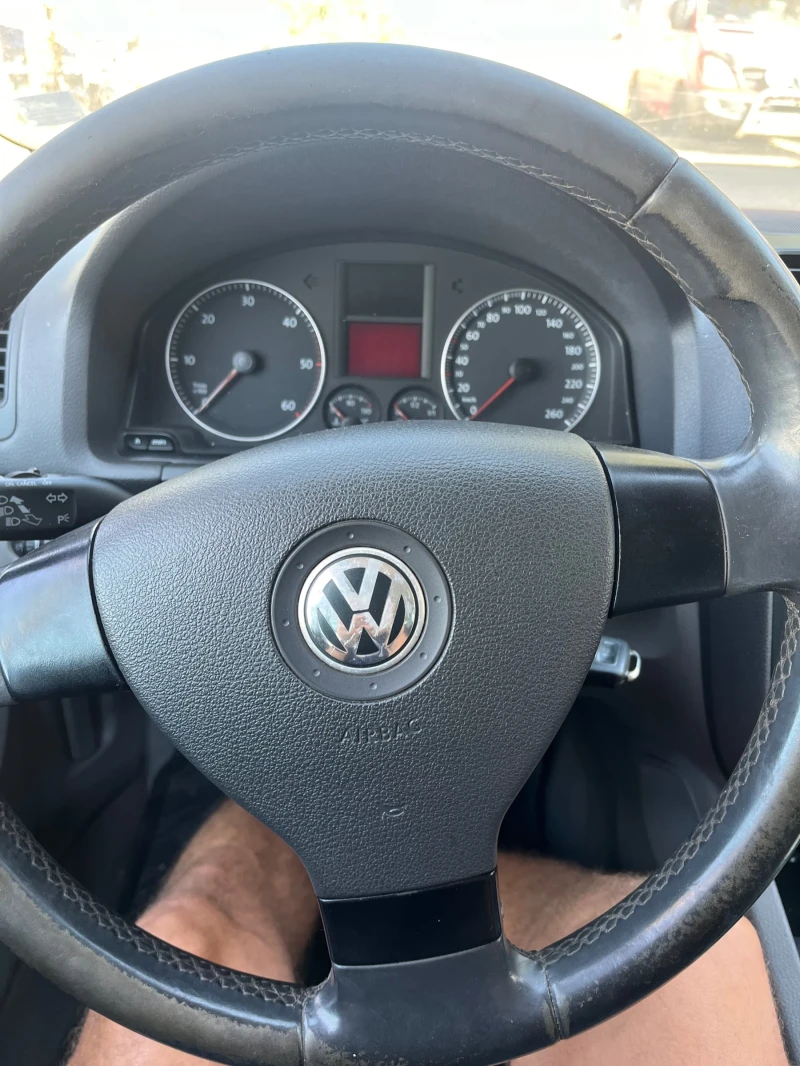 VW Golf 1.9 TDI  4motion, снимка 7 - Автомобили и джипове - 46886065