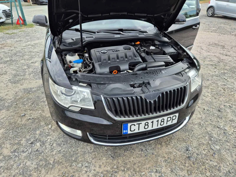 Skoda Superb 2.0TDI 4x4, снимка 16 - Автомобили и джипове - 46927999