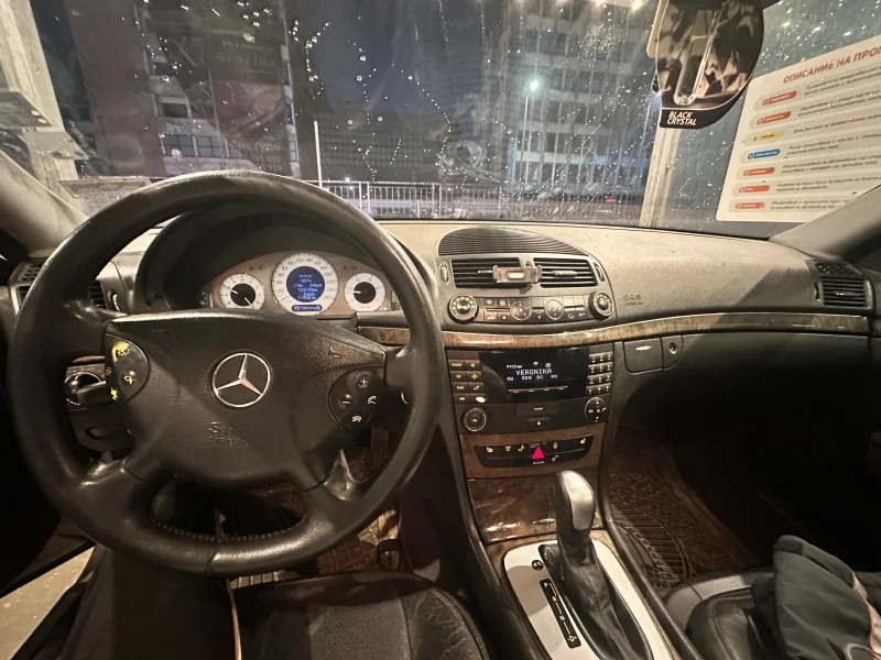 Mercedes-Benz E 220 2.2 CDI, снимка 8 - Автомобили и джипове - 48158195