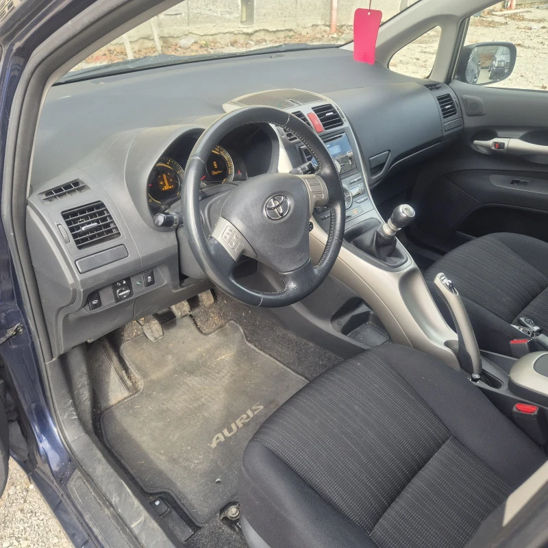 Toyota Auris D4D 2.0, снимка 7 - Автомобили и джипове - 49182287