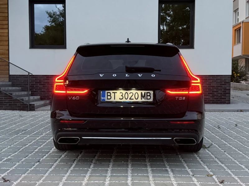 Volvo V60 T5 inscription, снимка 4 - Автомобили и джипове - 52033332