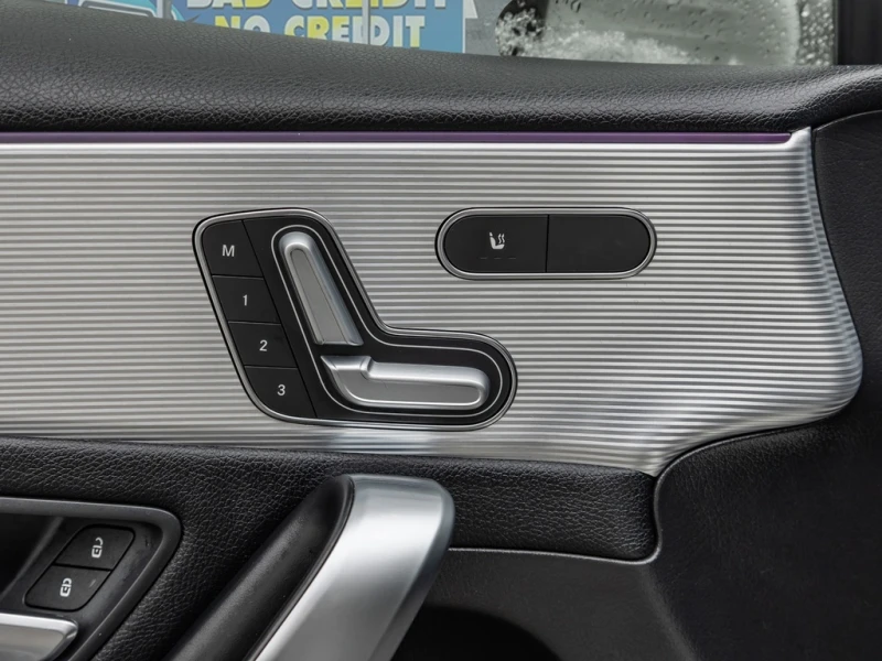 Mercedes-Benz A 250 * 4MATIC Hatch * CARFAX * БЕЗ ПЪРВОНАЧАЛНА ВНОСКА, снимка 14 - Автомобили и джипове - 52959725