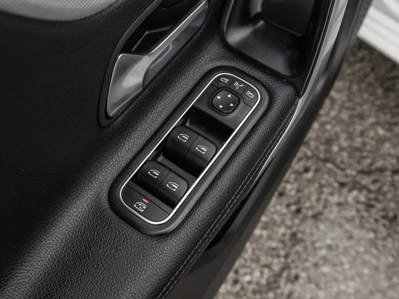 Mercedes-Benz A 250 * 4MATIC Hatch * CARFAX * БЕЗ ПЪРВОНАЧАЛНА ВНОСКА, снимка 13 - Автомобили и джипове - 52959725